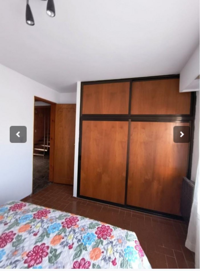 VENTA de 2 CASAS FRENTE AL MAR BARRIO SAN JACINTO-EXCELENTE INVERSION