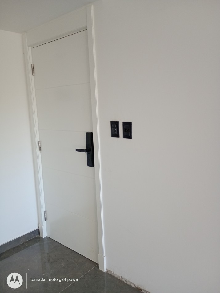 Venta Dpto 1 ambiente Frente 6to piso