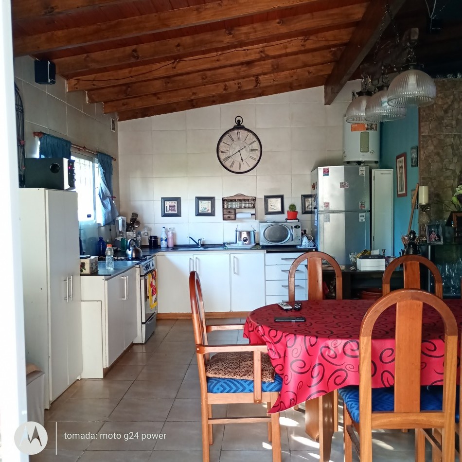 VENTA Casa Ph/ Loft Al Fondo dividido en  3amb. c/quincho/jardin/entrada 2 AUTOS