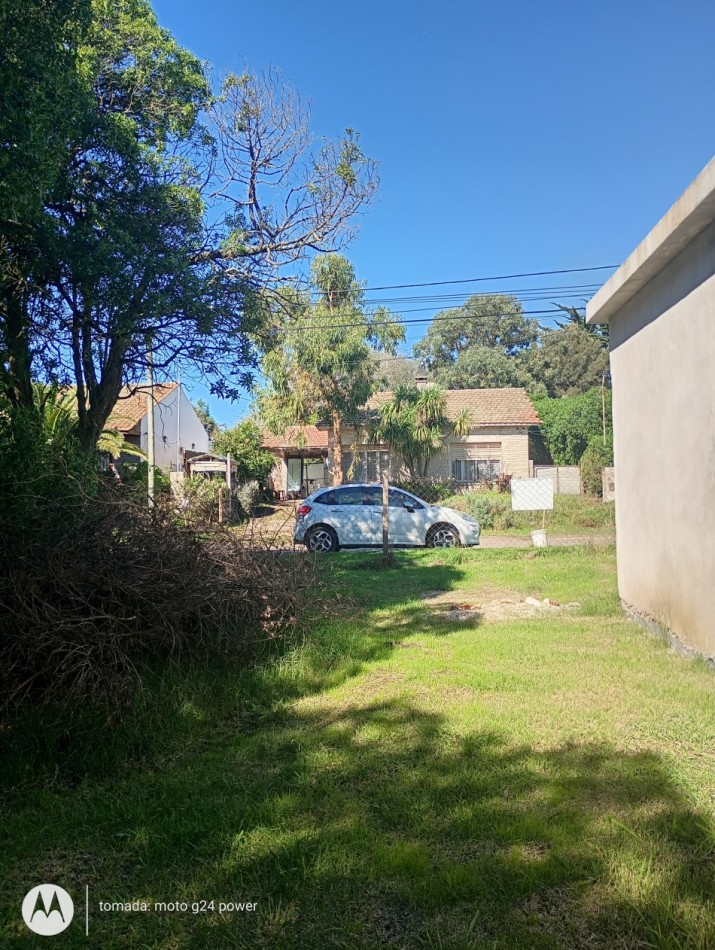 EN VENTA TERRENO CON CONSTRUCCION UN AMBIENTE CON BAÑO